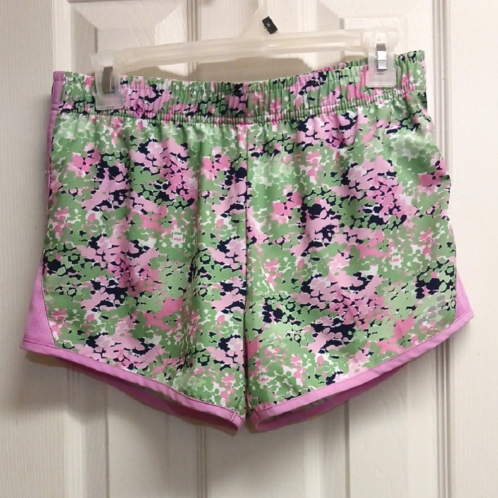 BCG Girls Pink & Green Splotched Color Design Shorts. Size XL (16)
